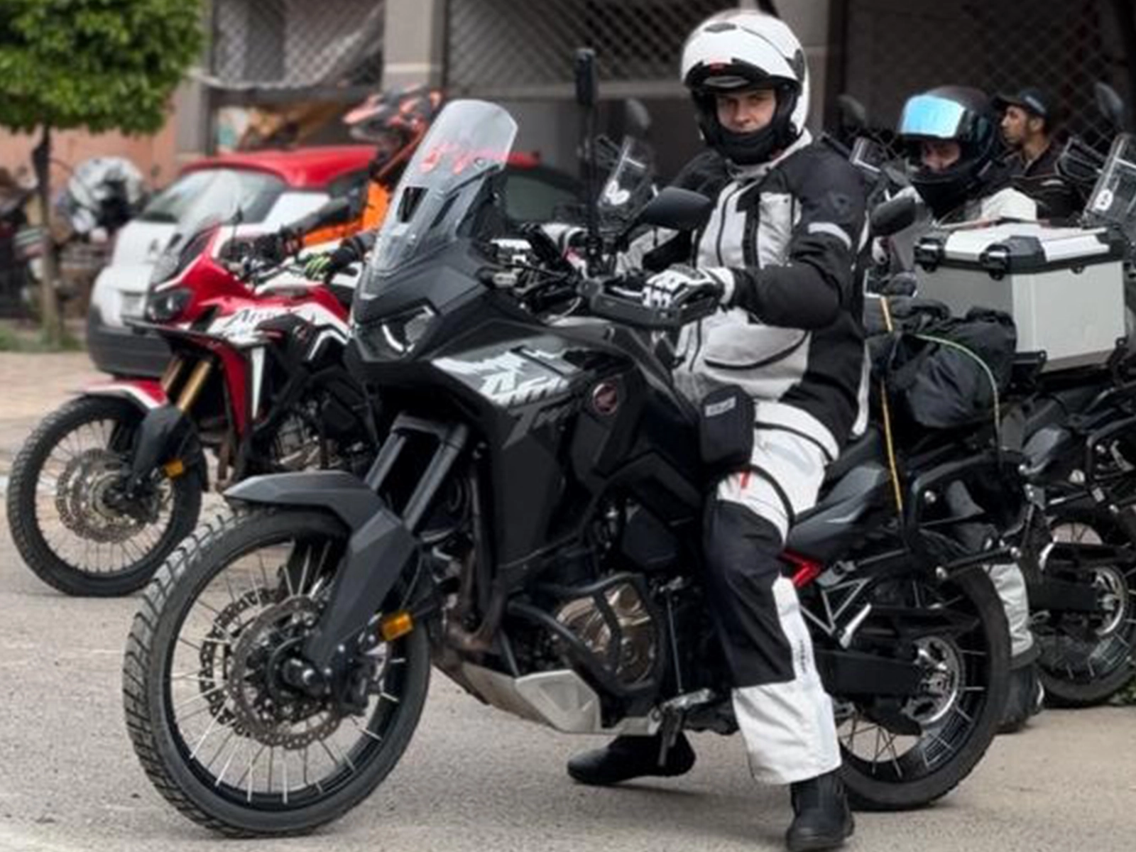HONDA AfricaTwin 1100 rental in Morocco - photo 2