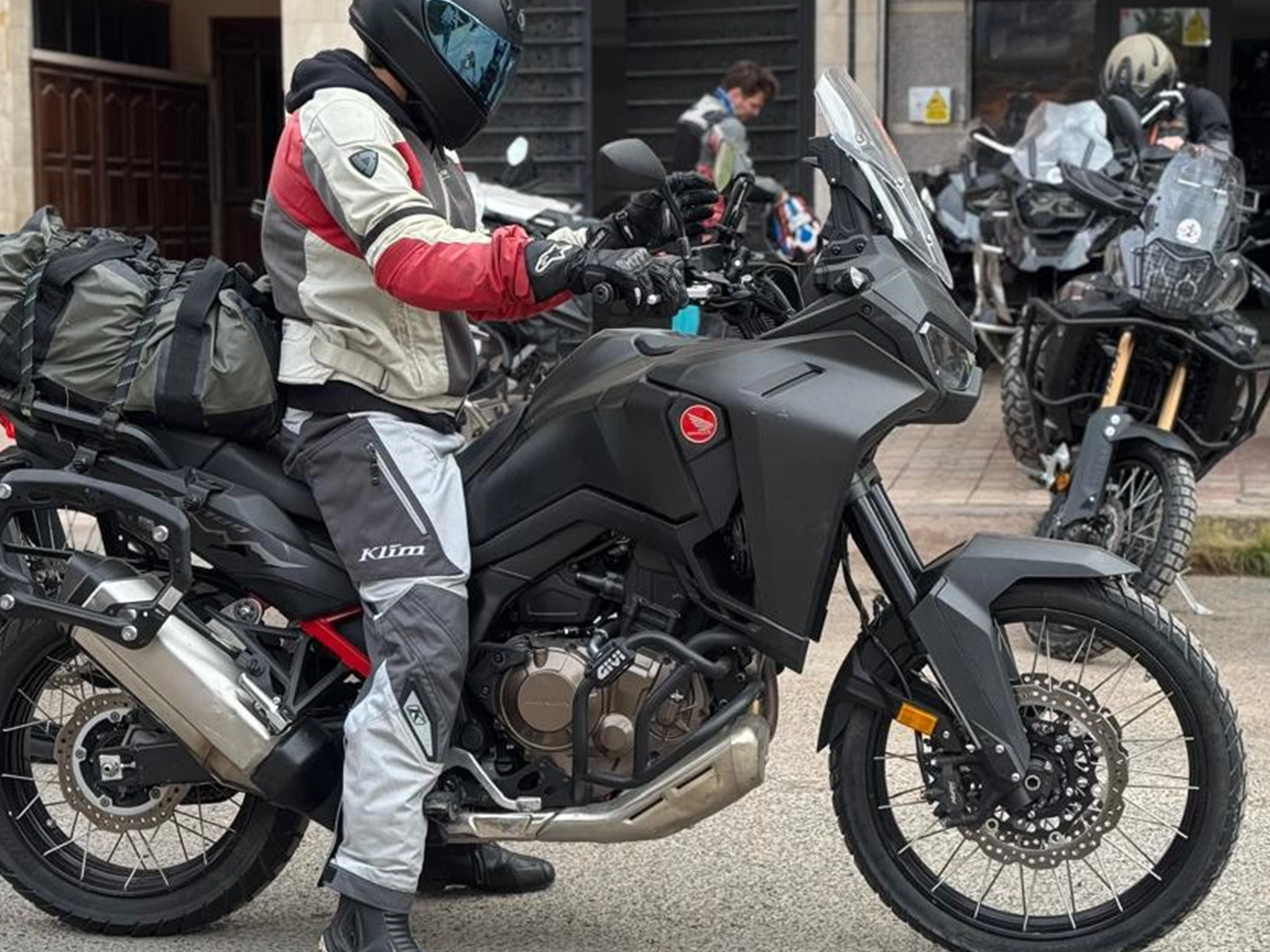 HONDA AfricaTwin 1100 rental in Morocco - photo 5