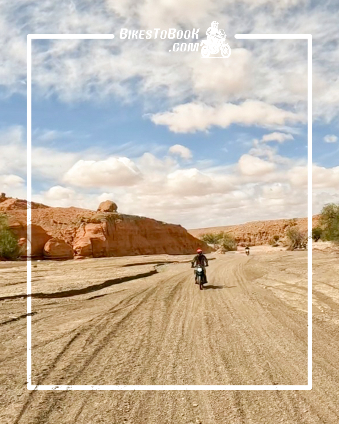 Aventure 4 Jours Entre Pistes et Désert : De Marrakech à Zagora & Foum Zguid