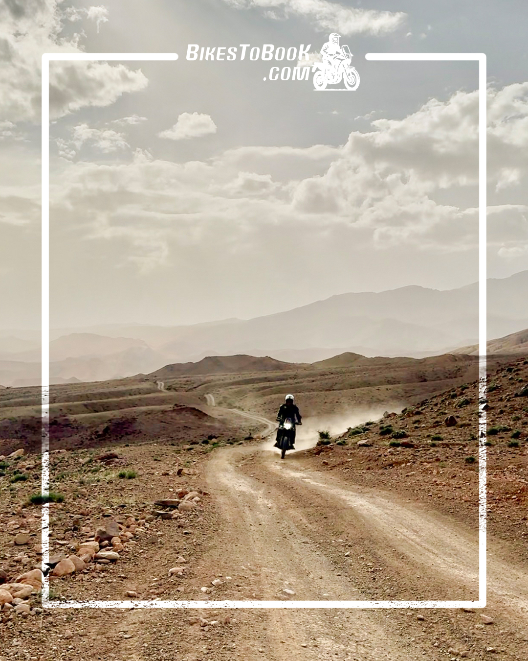 4-Day Desert & Mountain Tracks Adventure: Marrakech to Zagora & Foum Zguid